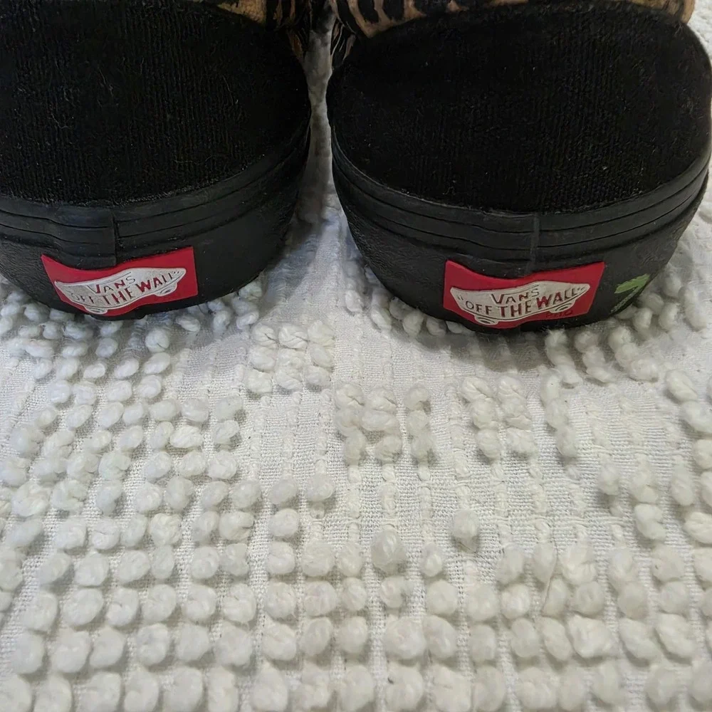 VANS Classic Slip On 90s  Cheetah Sneakers Men's 9 Iconic